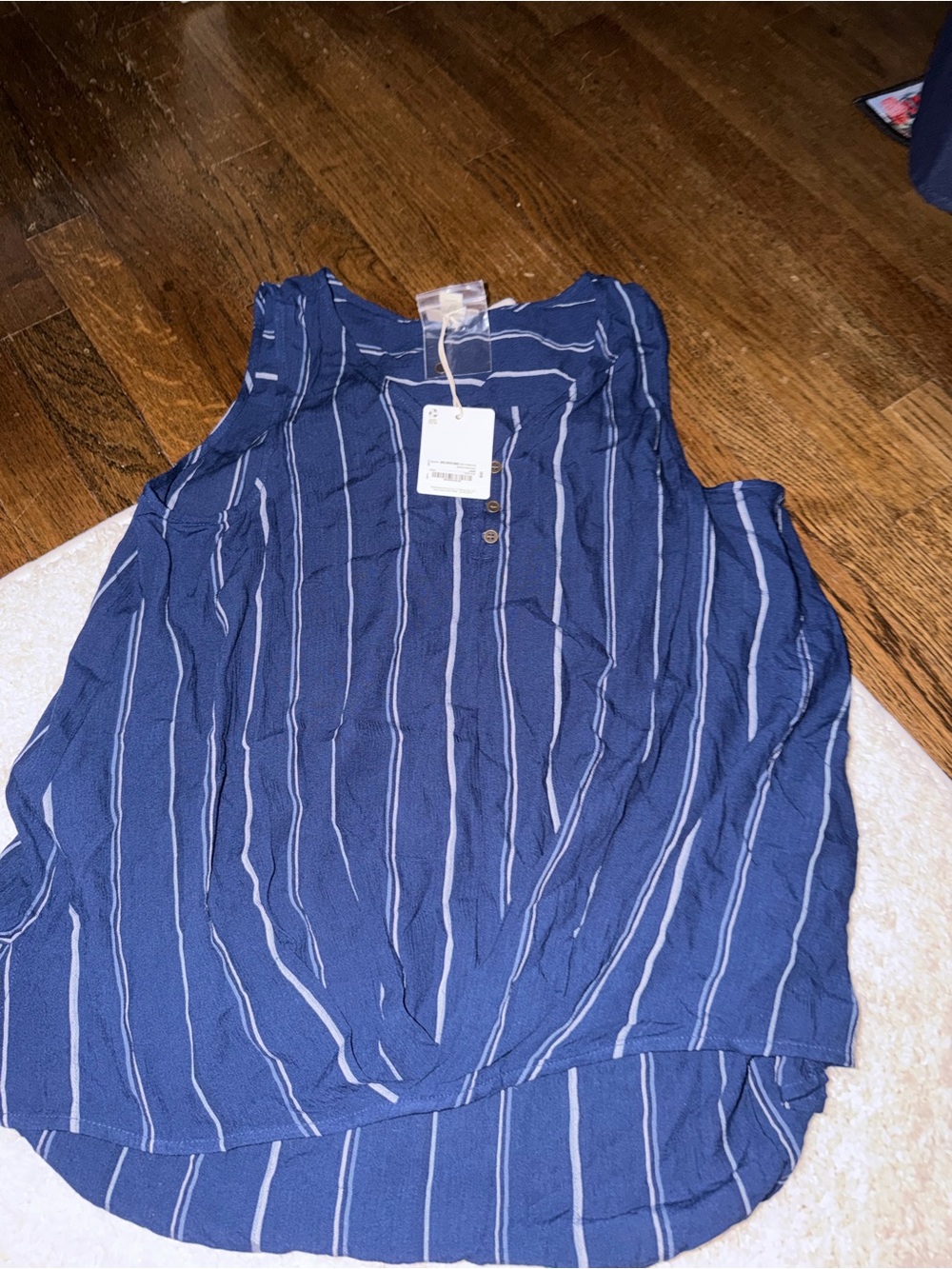 Women’s shirt